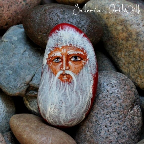 Kamień ręcznie malowany "Mikołaj"