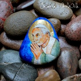 Kamień ręcznie malowany "Św. Jan Paweł II"